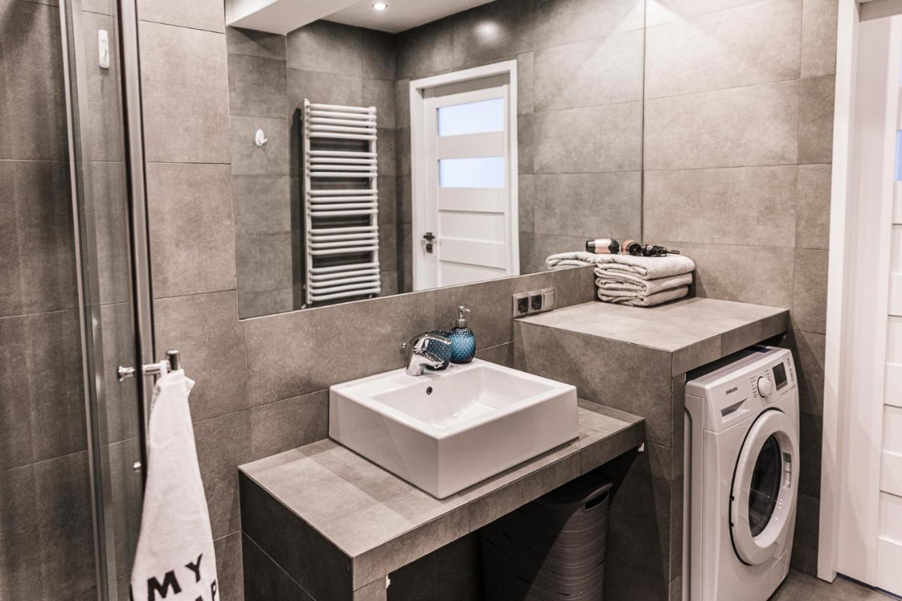 Apartament Dobre Miejsce Ustrzyki Dolne Esterno foto