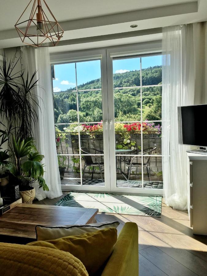 Apartament Dobre Miejsce Ustrzyki Dolne Esterno foto