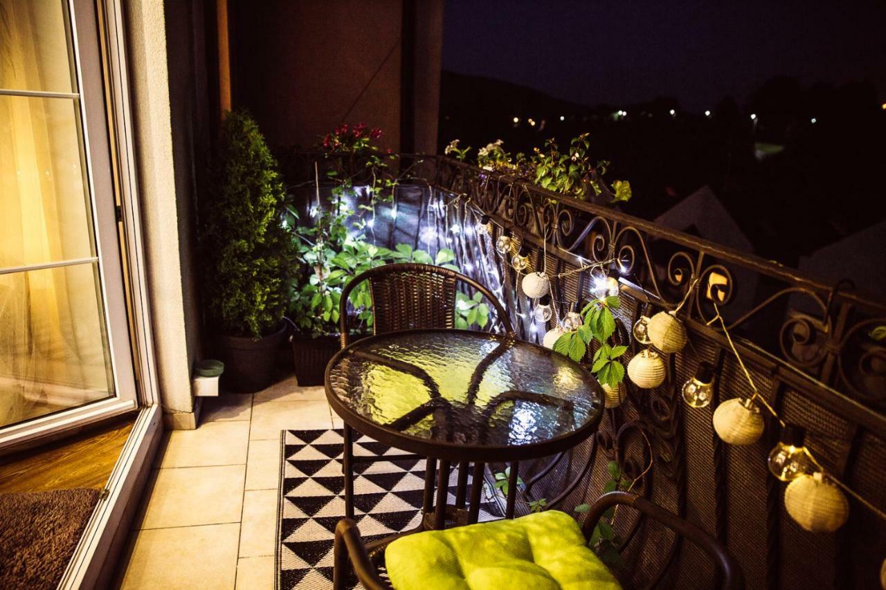 Apartament Dobre Miejsce Ustrzyki Dolne Esterno foto